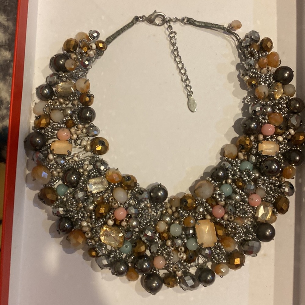 5 Statement Necklaces - image 4